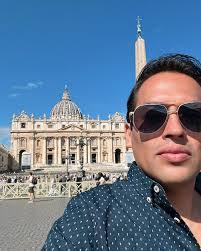 Anthony Robledo's Instagram, Twitter & Facebook