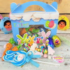 Coffret De Friandises De Paques Generation Souvenirs Friandises De Paques Oeufs De Paques Chocolat Bonbons De Paques
