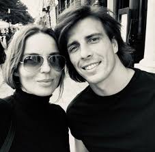 13.12.1980 (40 let) slawno, polsko. Robert Karas Spotyka Sie Z Wlodarczyk Rok Temu Byl Zonaty