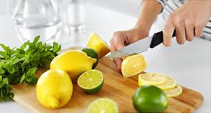 15 Healthy Ways To Use Lemons And Limes
