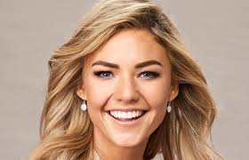 Jasmine Delaney (Sam Frost)