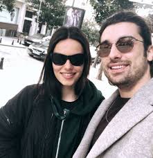 Alp navruz yeni sevgilisi ebru şam kimdir? Ozgu Kaya Alp Navruz Vogue Men Actors Favorite Celebrities