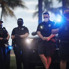 Decide which course would be the most suitable for the people below. Miami Beach Imposes A Spring Break Curfew Amid Crowding And Covid 19 Concerns Vox