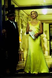 Now you can capture the same star look with a kate hudson style yellow prom dress! Kate Hudson Film How To Lose A Guy In 10 Days 2 Sequen Glamour Uk