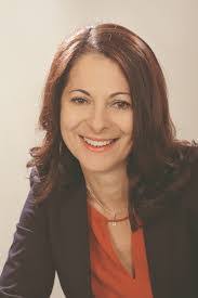 Sonja Kern's Instagram, Twitter & Facebook