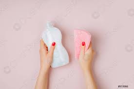 The most comprehensive image search on the web. Femme Nettoyage Des Mains Sur Fond Rose Pale Nettoyage Stock Photo Crushpixel