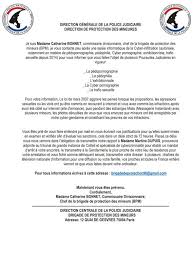 Une veste beige, une robe, des collants violets et des baskets blanches. Brigadedeprotection90 Gmail Com Catherine Bonnet Chef De La Brigade Protection Mineurs Arnaque Site Annonce 3 Commentaires