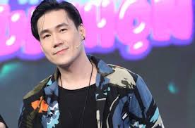Sau hit chiếc khăn gió ấm, khánh phương trở thành ca sĩ đắt show. Khanh PhÆ°Æ¡ng Tiáº¿t Lá»™ Vá» Báº¡n Gai Má»›i Sau Chia Tay Ca Sáº¥u Chua Quá»³nh Nga Vietnamnet