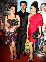 चिराग पासवान (chirag paswan) की लोक जनशक्ति पार्टी में बगावत हो गई है. Chirag Paswan Age Caste Wife Family Biography More Starsunfolded