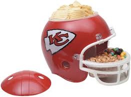 It was also the first season with scott pioli as the team's general manager. Nfl Football Snack Helm Der Kansas City Kaufland De