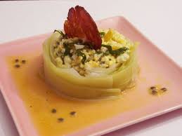 Nids De Poireaux Vinaigrette Aux Fruits De La Passion Recettes Recette Poireaux Vinaigrette Alimentation Fruit De La Passion