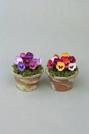 Large Pansies Paper Flower Kit For 1 12th Scale Dollhouses Etsy Paper Flower Kit Paper Flowers Pansies