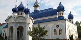 Părintele mihail jar stareţul mănăstirii bănceni din ucraina tată pentru 400 de suflete смотреть онлайн. MÄƒnÄƒstirea BÄƒnceni È™i PÄƒrintele Mihail Jar CÄƒlugarul Cu 200 De Copii È™i Minunile CredinÈ›ei Suceava News Online