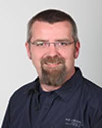 Ralf Schaefer am Bürgertelefon der Ratsfraktion Piraten