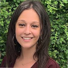 Danielle Darmetta's Instagram, Twitter & Facebook