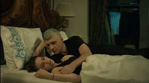 مشهد مؤلم لتدهور حالة ثريا النفسية و كابوسها في عروس اسطنبول عروس بيروت Youtube