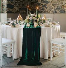 Pin By Els On Mariage A A9fev19 Green Wedding Decorations Dark Green Wedding Table Runners Wedding