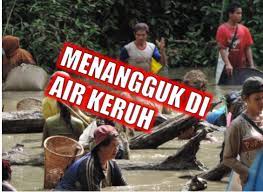 Memanfaatkan situasi dan keadaan yang sedang kacau untuk mencari keuntungan pribadi. Dalang Yang Menangguk Di Air Keruh Korek Bongkar Dedah
