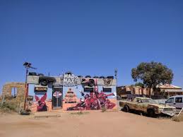 Das video ist noch deaktiviert, damit keine unerwünschte datenübertragung zu youtube stattfindet. Fahrzeuge Picture Of Mad Max Museum Silverton Tripadvisor