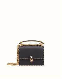 Fendi utilizza sempre delle protezioni, anche. Super Awesome Cuscini Imitazione Fendi Pin Di Glamour Pelletteria Accessori Su Bijoux Acquista Online Le Migliori Collezioni Donna Uomo E Kids Fendi