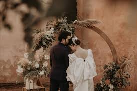 El verbo está en presente y vd. La Primera Boda Con Mascarilla El Diario Vasco