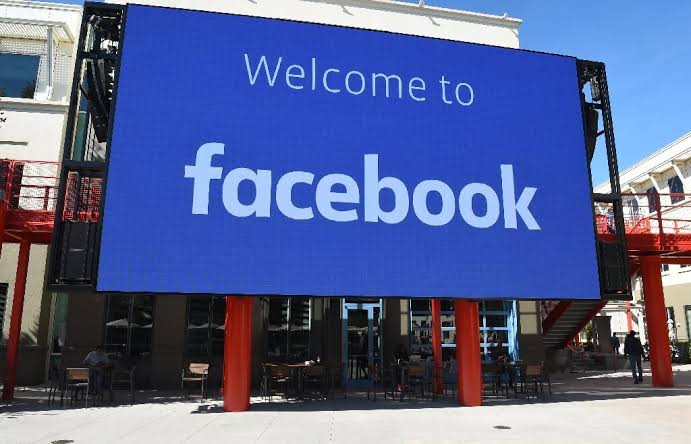 Facebook sets reopening for Silicon Valley campuses
