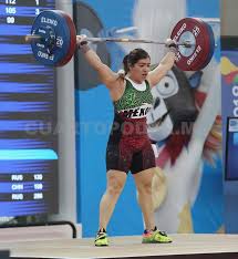 Aremi fuentes zavala, née le 23 mai 1993 à tonalá 1, est une haltérophile mexicaine, médaillée de bronze olympique en moins de 76 kg en 2020 à tokyo. Termino Aventura De Aremi Fuentes En China