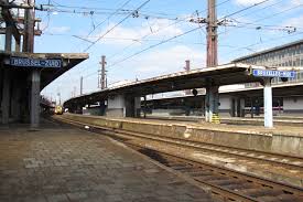 Los que viajen en avión hasta el aeropuerto brussels national airport (bru), pueden coger el tren hasta la estación. Bahnhof Bruxelles Midi Brussel Zuid Wikipedia