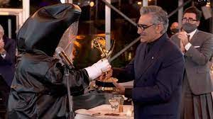 The primetime emmy award for outstanding comedy series is an annual award given to the best television comedy series of the year. Emmy Awards 2020 Schitt S Creek And Succession Win Big Bbc News
