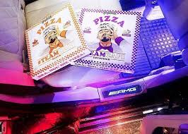 Proud to be serving customers since 1976. Rapper Capital Bra Bringt Halal Pizza In Die Tiefkuhltruhe W V