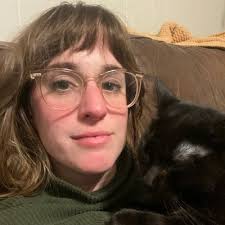 Lauren (@LaurenDBand)