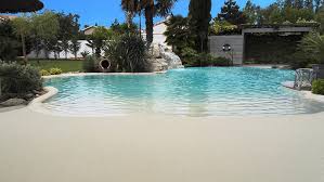 Piscine Avec Plage Immergee Resineo