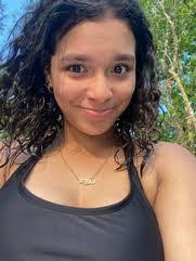 Sara Buck's Instagram, Twitter & Facebook