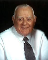 Lee Carnahan's Instagram, Twitter & Facebook