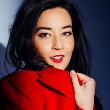 Mary Ragland's Instagram, Twitter & Facebook