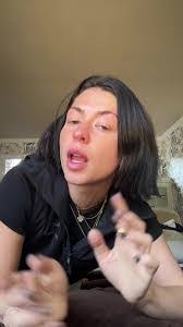 Victoria Daley's Instagram, Twitter & Facebook