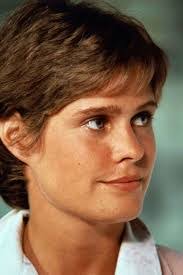 Sarah Holcomb's Instagram, Twitter & Facebook