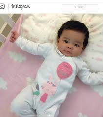 Download now kumpulan foto bayi kembar imut dan bikin gemas fashion. Gambar Baby Cute 10 Gambar Baby Yang Popular Dan Comel Di Instagram Theasianparent Malaysia
