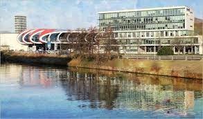 Dans un univers hors du commun venez découvrir nos marques made in europe super tendances vêtements,chaussures ,accessoires. Op18l Liege Seraing Belgium