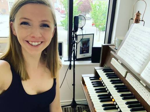 First virtual organ lesson today, THOROUGHLY livened up thanks to my  teacher's 5yr old. He's just learnt where the general cancel is on his  dad's organ, & took great joy in sneaking
