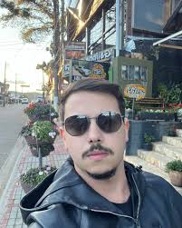 Arthur Vaz (@arthurvaz10) · Instagram photos and Reels