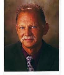 Karen Rolph's Instagram, Twitter & Facebook