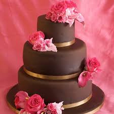3 Tier Chocolate Cakes Chocolate Wedding Cake Recipe And Cake Decorating Ideas Chocolate Wedding Cake Wedding Cake Recipe Wedding Cake Base