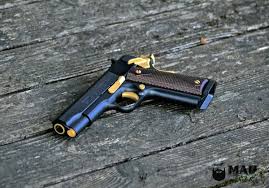 Colt 1911 Black And Gold Pin En 1911 Madness