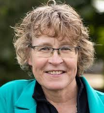 Linda Scholten's Instagram, Twitter & Facebook