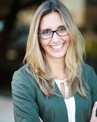 Vanessa Lastra's Instagram, Twitter & Facebook