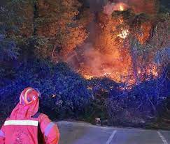 Check spelling or type a new query. Incendio Pescara Attivato Il Coc Ordinanza Sindaco Aggiornamento Pescarapost