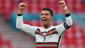 Botka sieht nach einem harten einsteigen gegen 15. Em 2021 Cristiano Ronaldo Wird Rekordtorschutze Portugal Siegt Gegen Ungarn