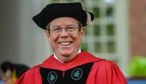 Med Ed Dean Announces Transition to New Role