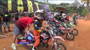 Auto, moto si ambarcatiuni 2. Atlet Motorcross Anak Bertanding Di Ciamis Net12 Youtube